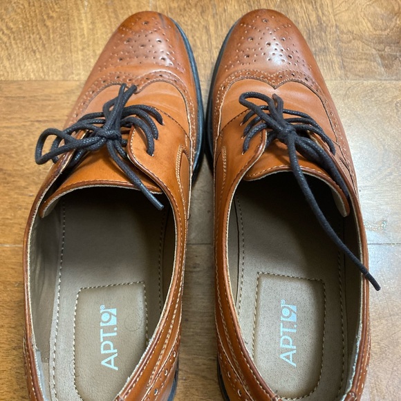 Apt. 9 Men’s Brown Dress Shoes Size 8 - Picture 2 of 6